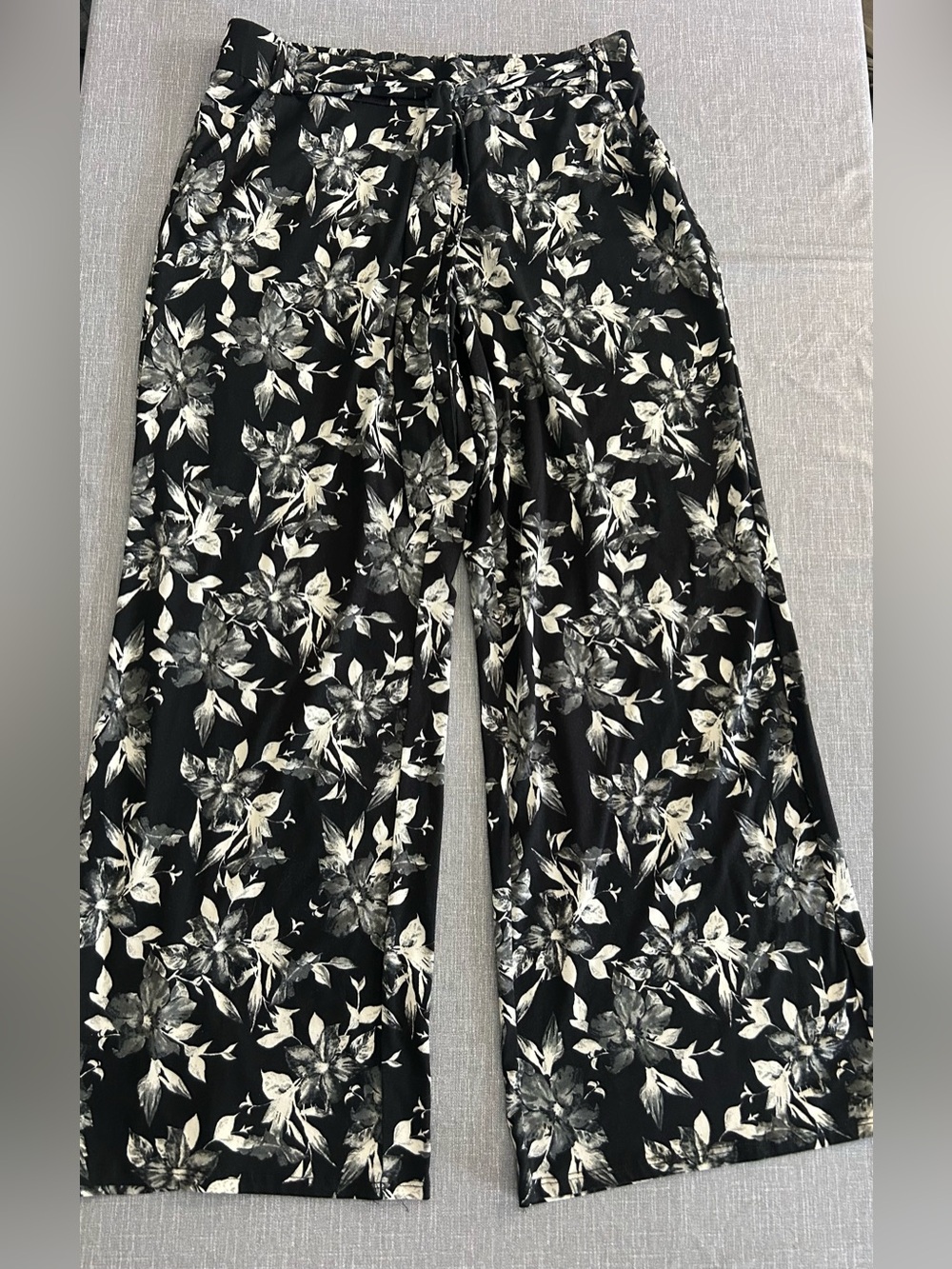 Wide Leg Floral Boho Pants Black & White - Picture 1 of 5